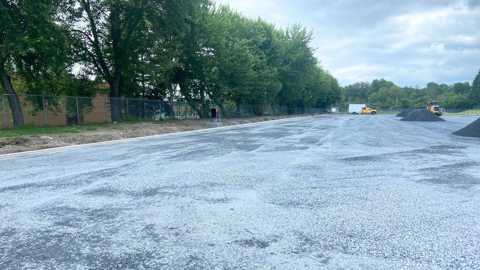 Terrain synthétique de football/soccer: les travaux progressent bien