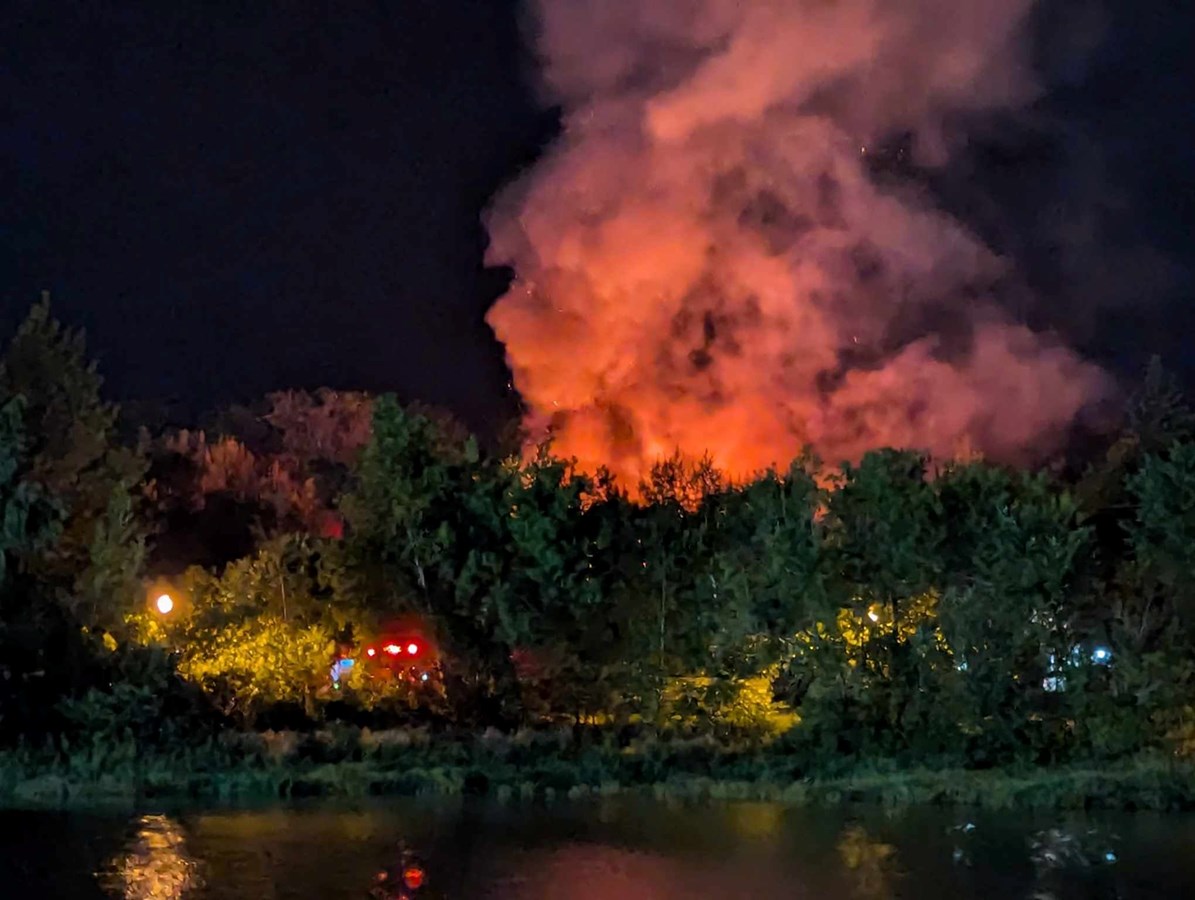 Une résidence complètement enflammée à Saint-Georges