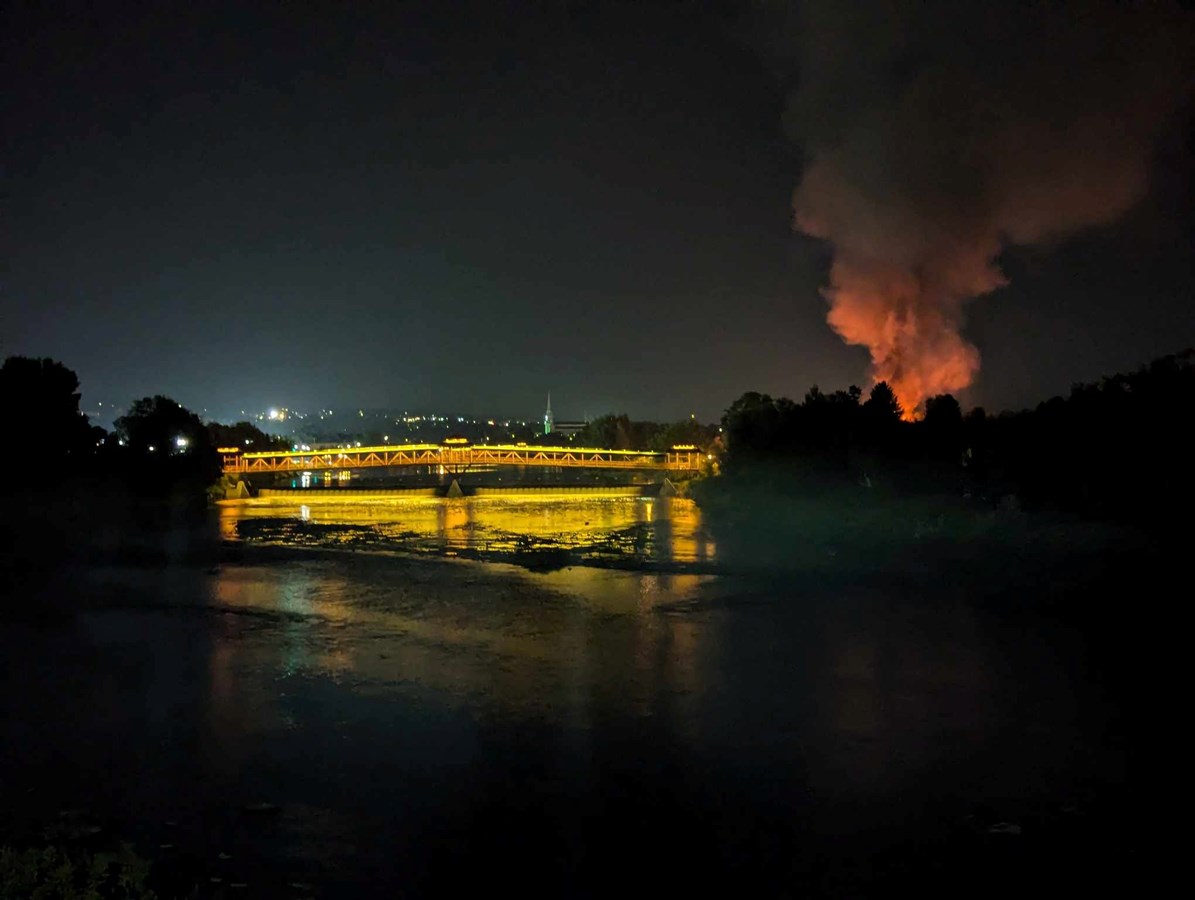 Une résidence complètement enflammée à Saint-Georges