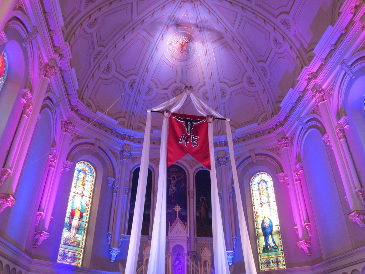 Mario Bernard : un artiste beauceron qui sublime l'église de Saint-Victor