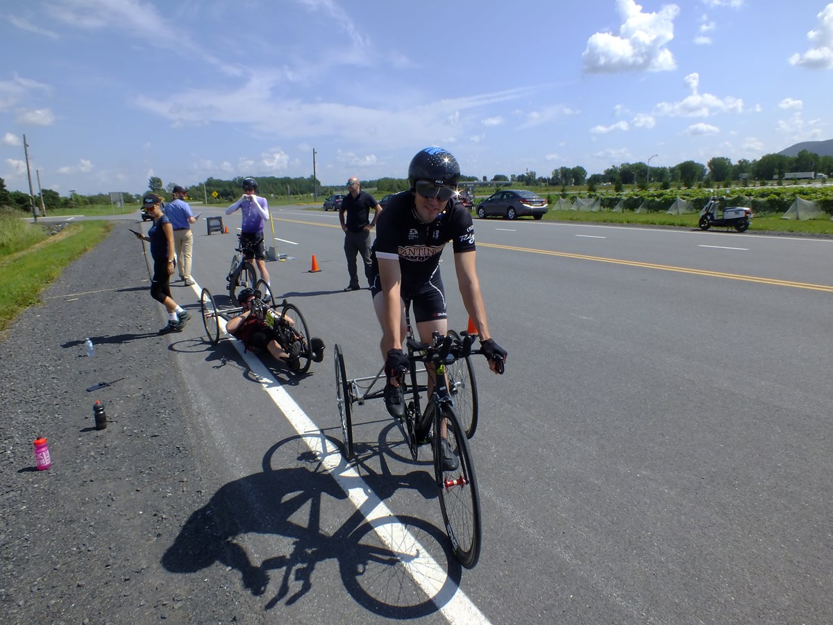 Cyclisme sur route : Louis-Albert Jolin décroche l’or en tricycle
