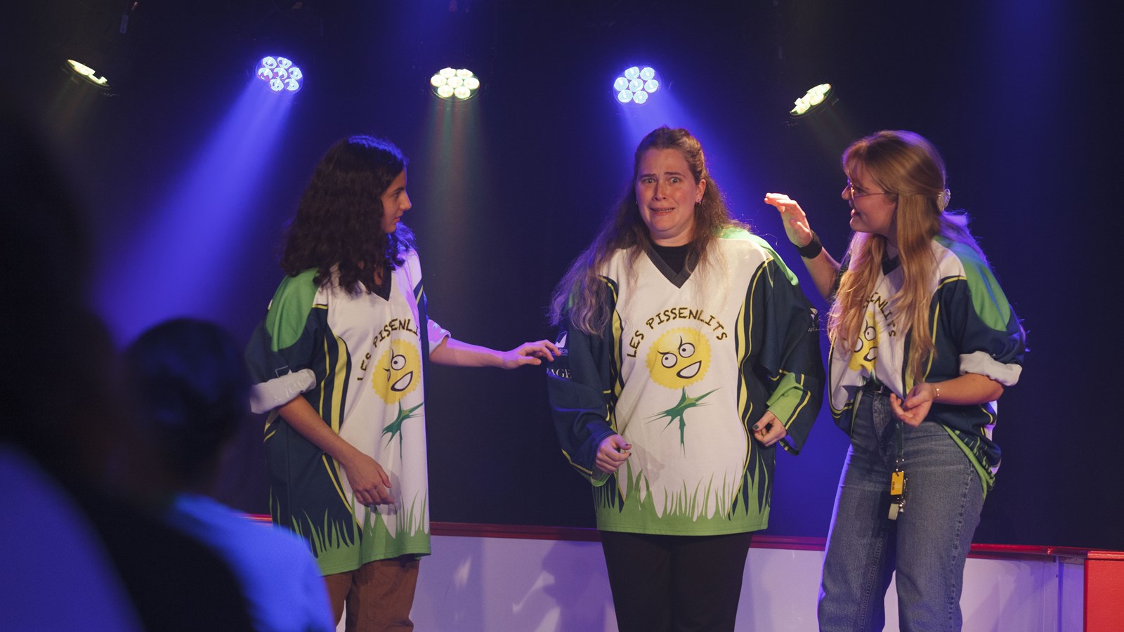 Une soirée retrouvailles des Pissenlits sous le signe de l'humour