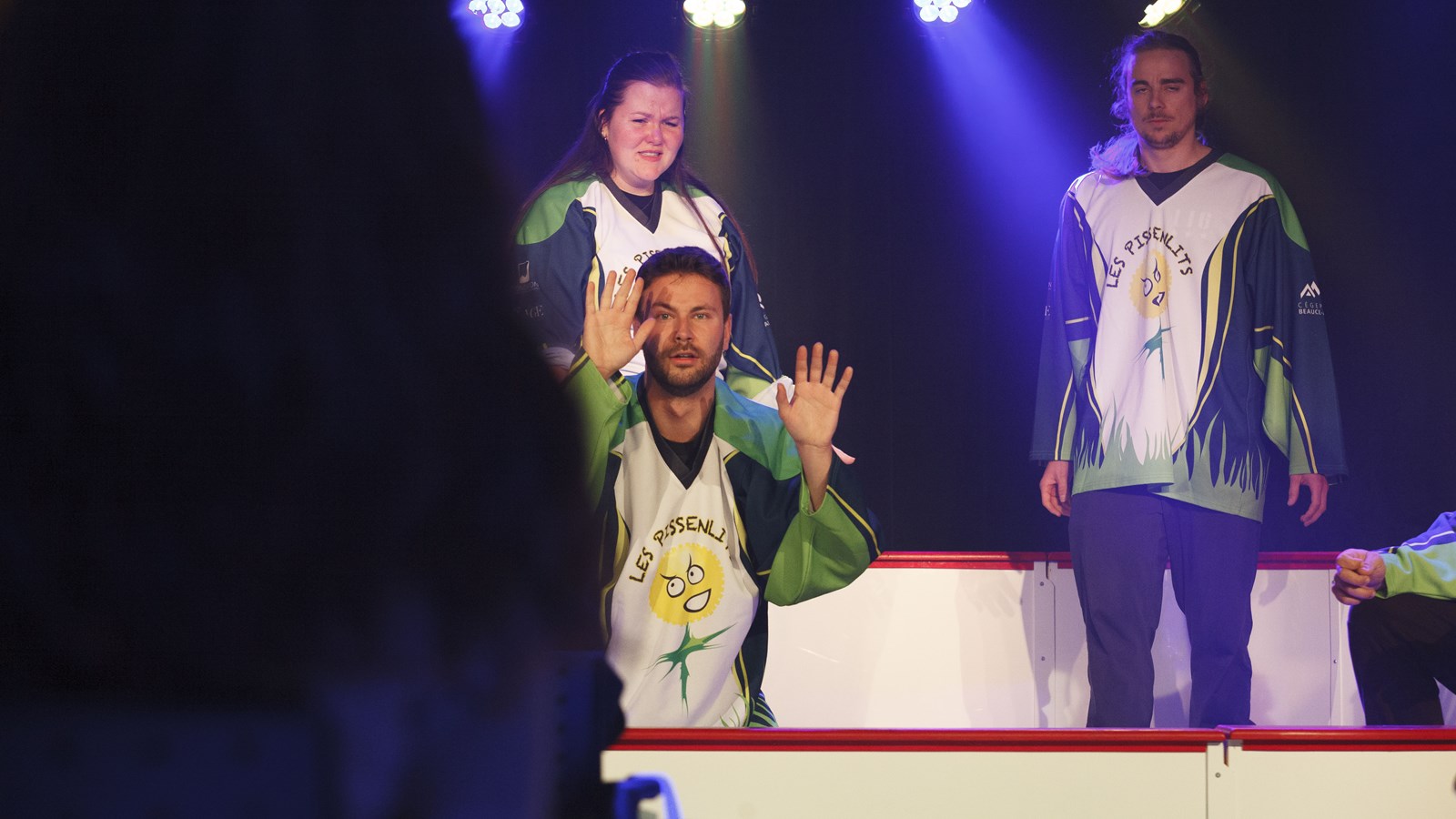 Une soirée retrouvailles des Pissenlits sous le signe de l'humour