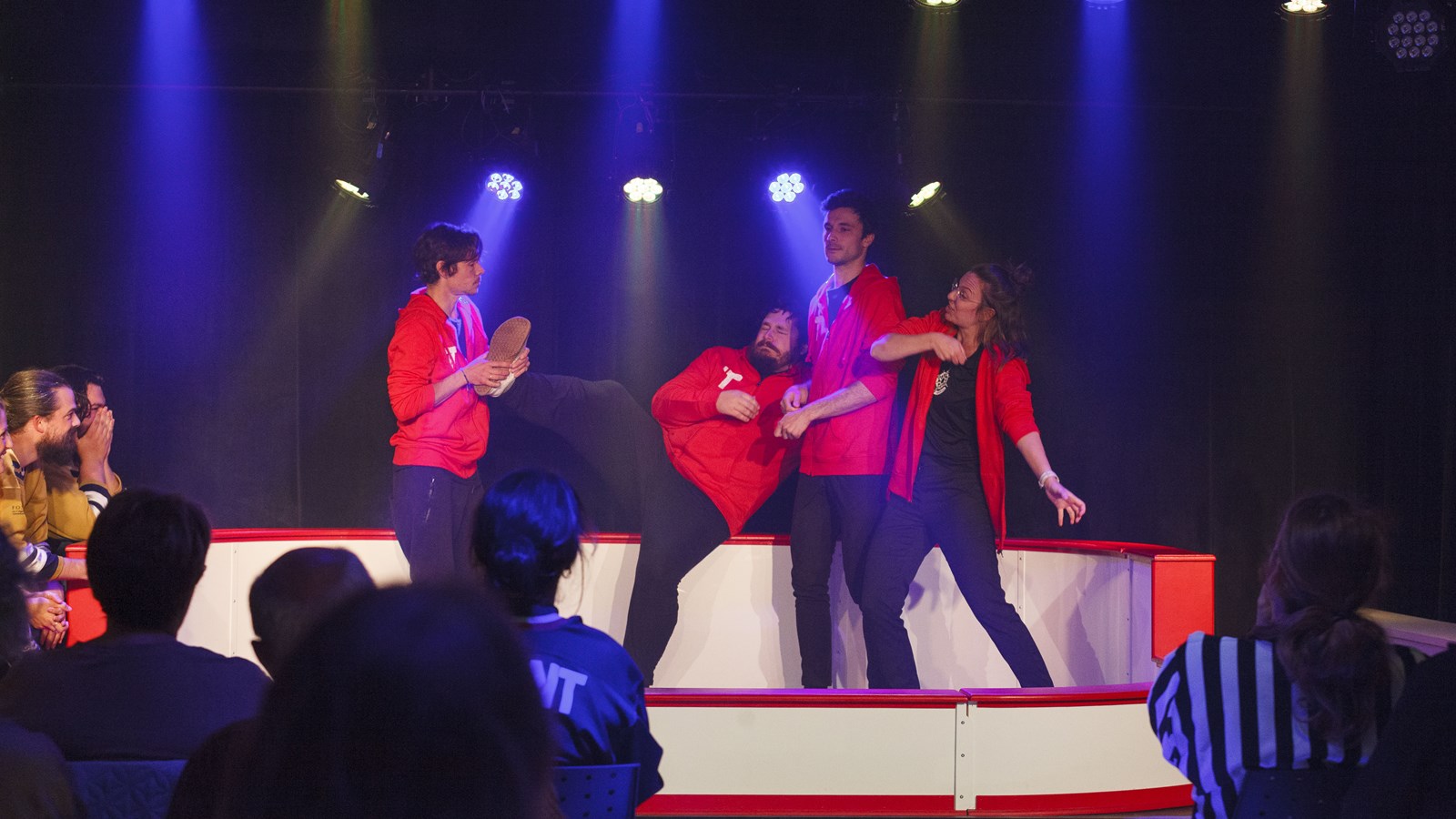 Une soirée retrouvailles des Pissenlits sous le signe de l'humour