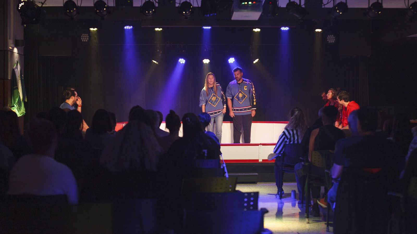 Une soirée retrouvailles des Pissenlits sous le signe de l'humour