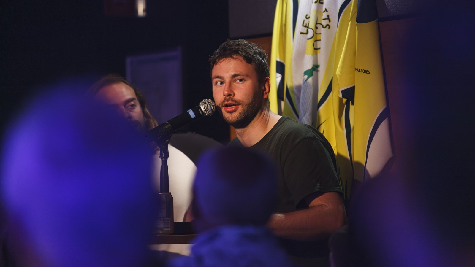 Une soirée retrouvailles des Pissenlits sous le signe de l'humour