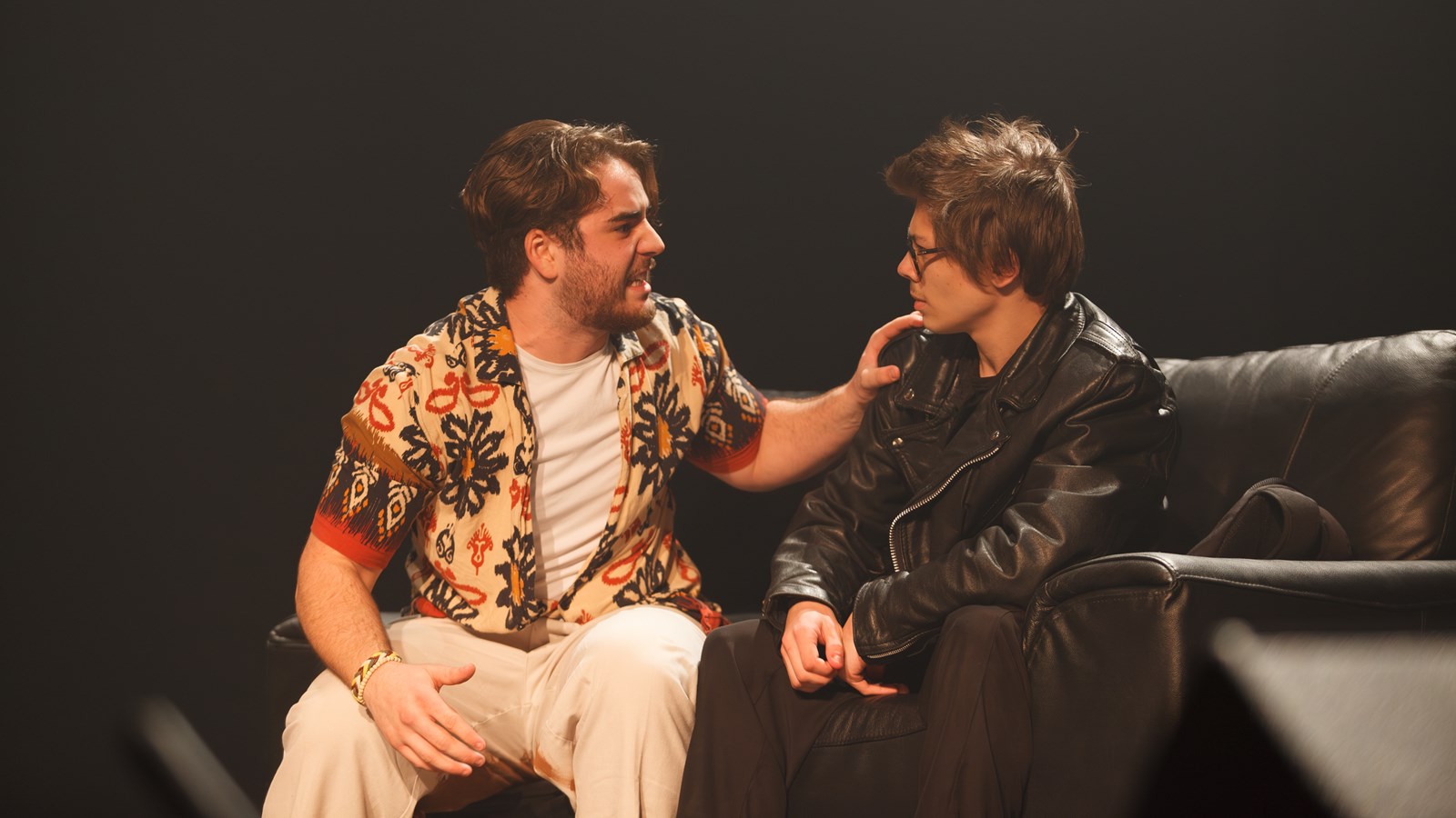 La troupe du malheur (Esteban Bolduc, Émile Poulin, Maïka Gagné, Alexia Hébert, Raphaël Fourrier, Jo-Anne Vachon, Tristan Boulet Dubois) - Léopold