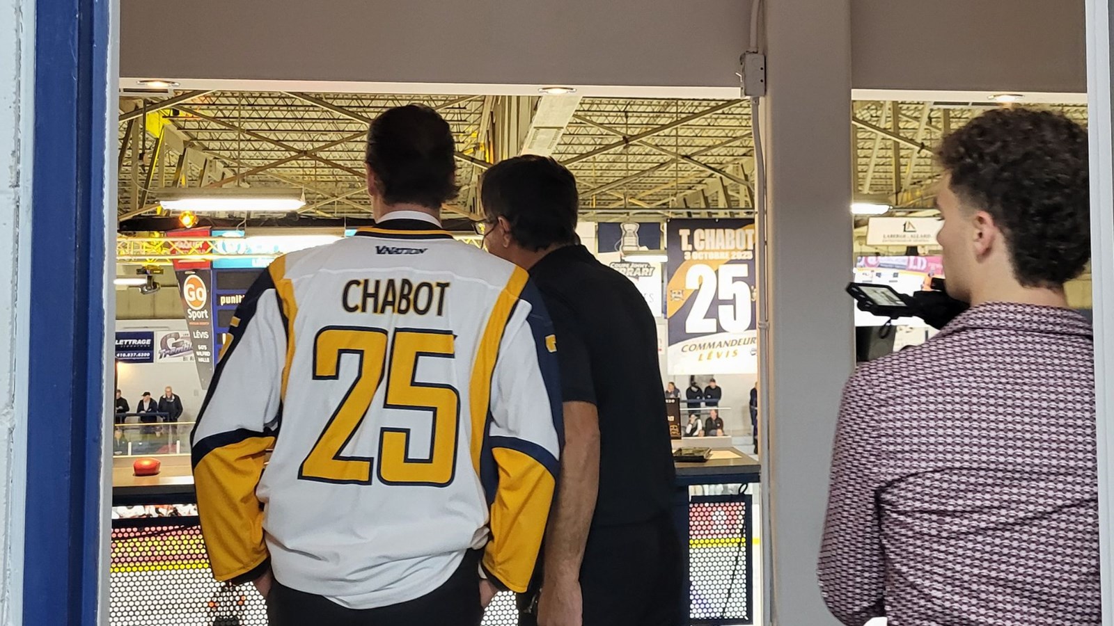 Les Chevaliers de Lévis retirent le chandail de Thomas Chabot