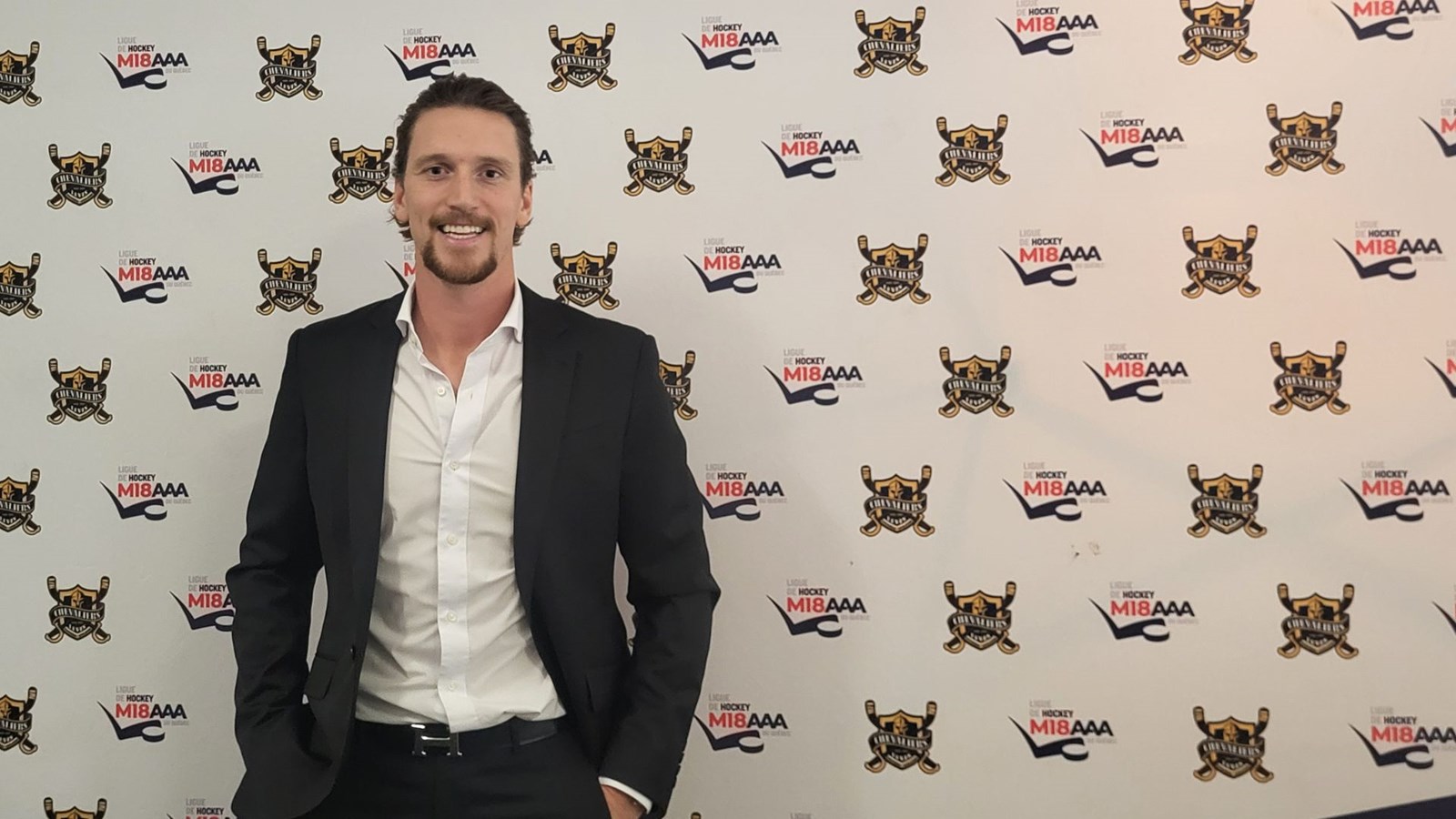 Thomas Chabot a rencontré les médias locaux avant la cérémonie.