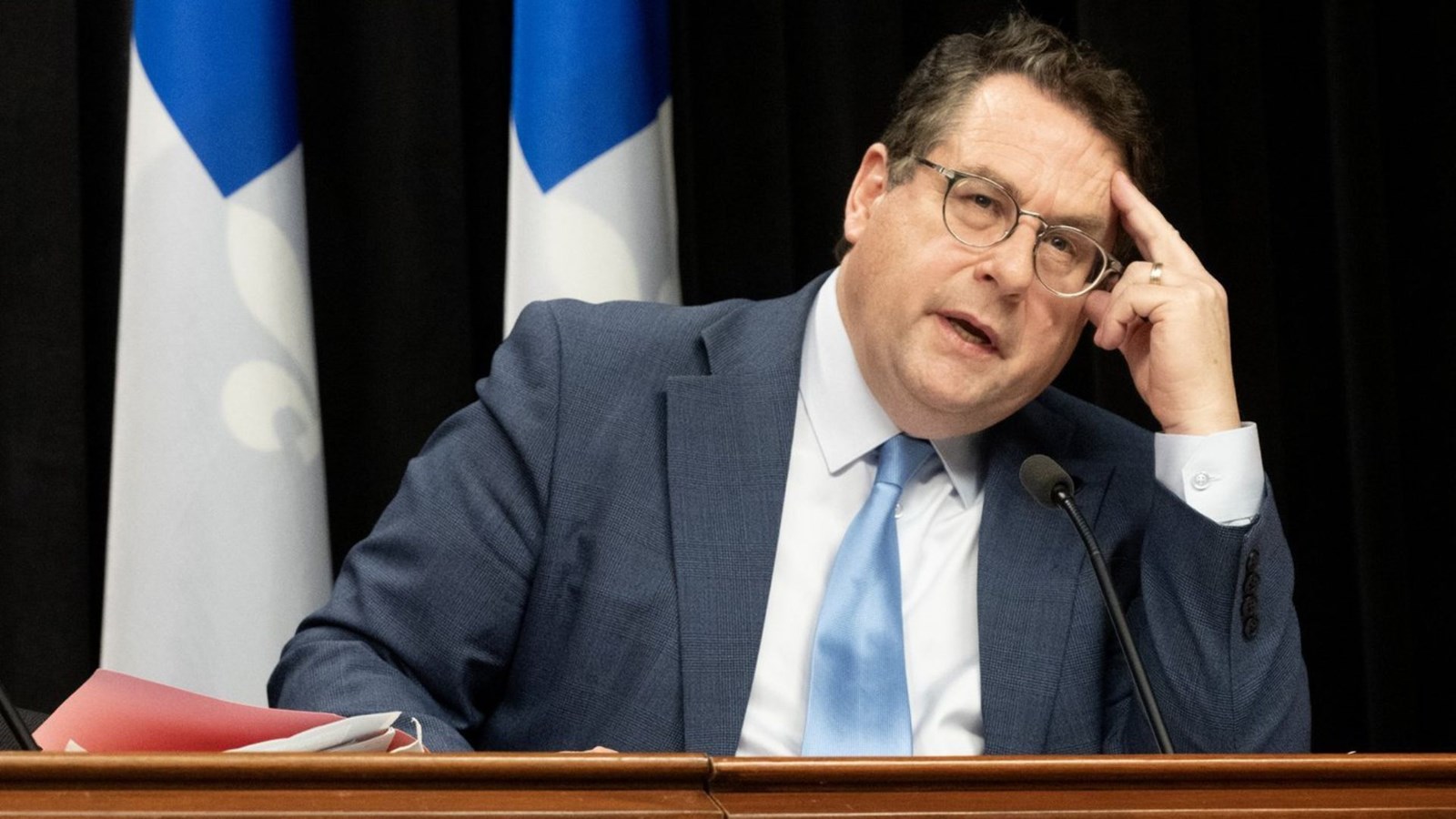 Le ministre de l'Environnement, Bernard Drainville.