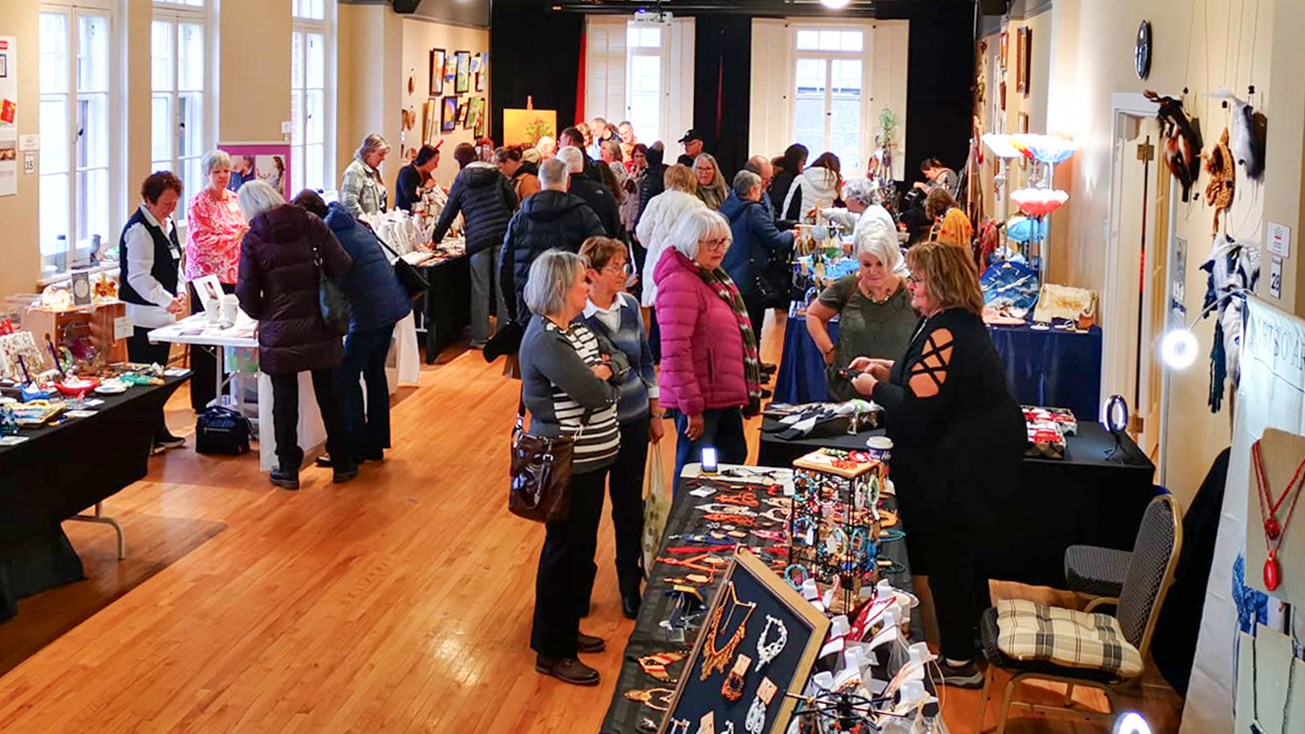 Photographie de l'événement (prise le samedi au 4e niveau du Centre culturel Marie-Fitzbach).