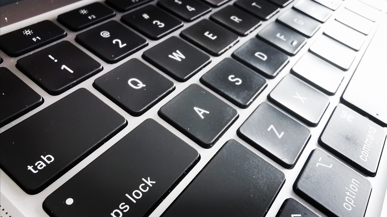 Vente de matériel informatique par le CSSBE