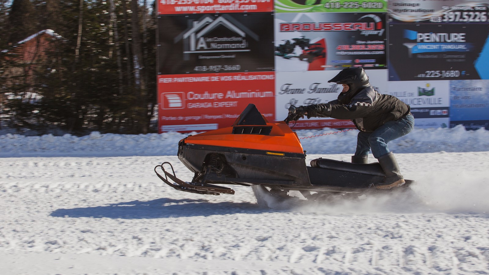 Retour en images sur les drags vintage du Club motoneige de Beauceville 