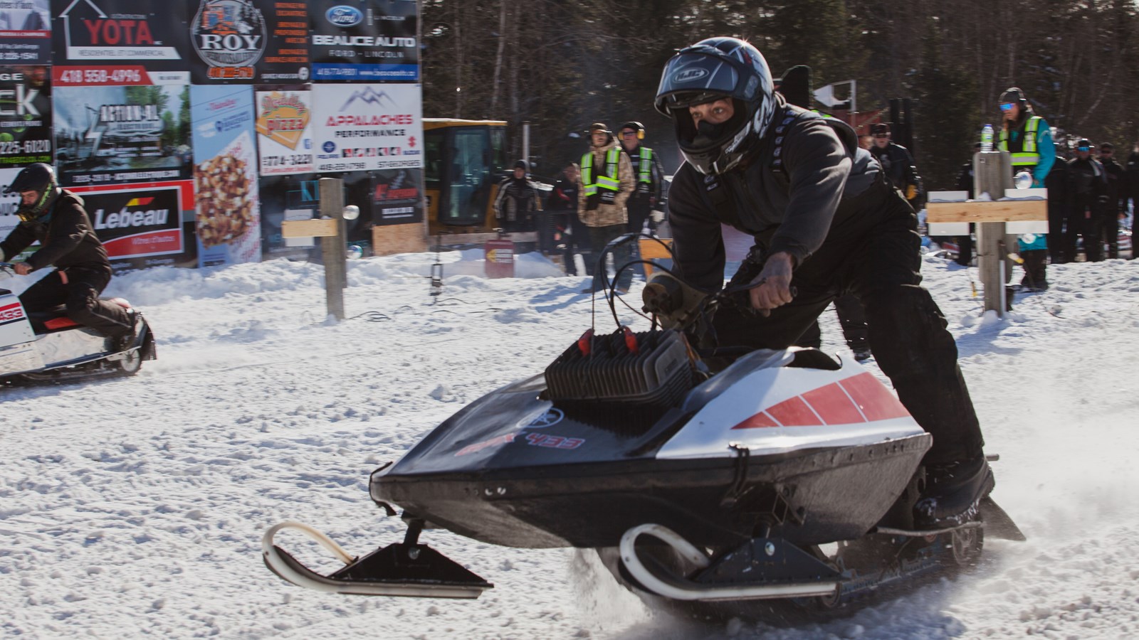 Retour en images sur les drags vintage du Club motoneige de Beauceville 