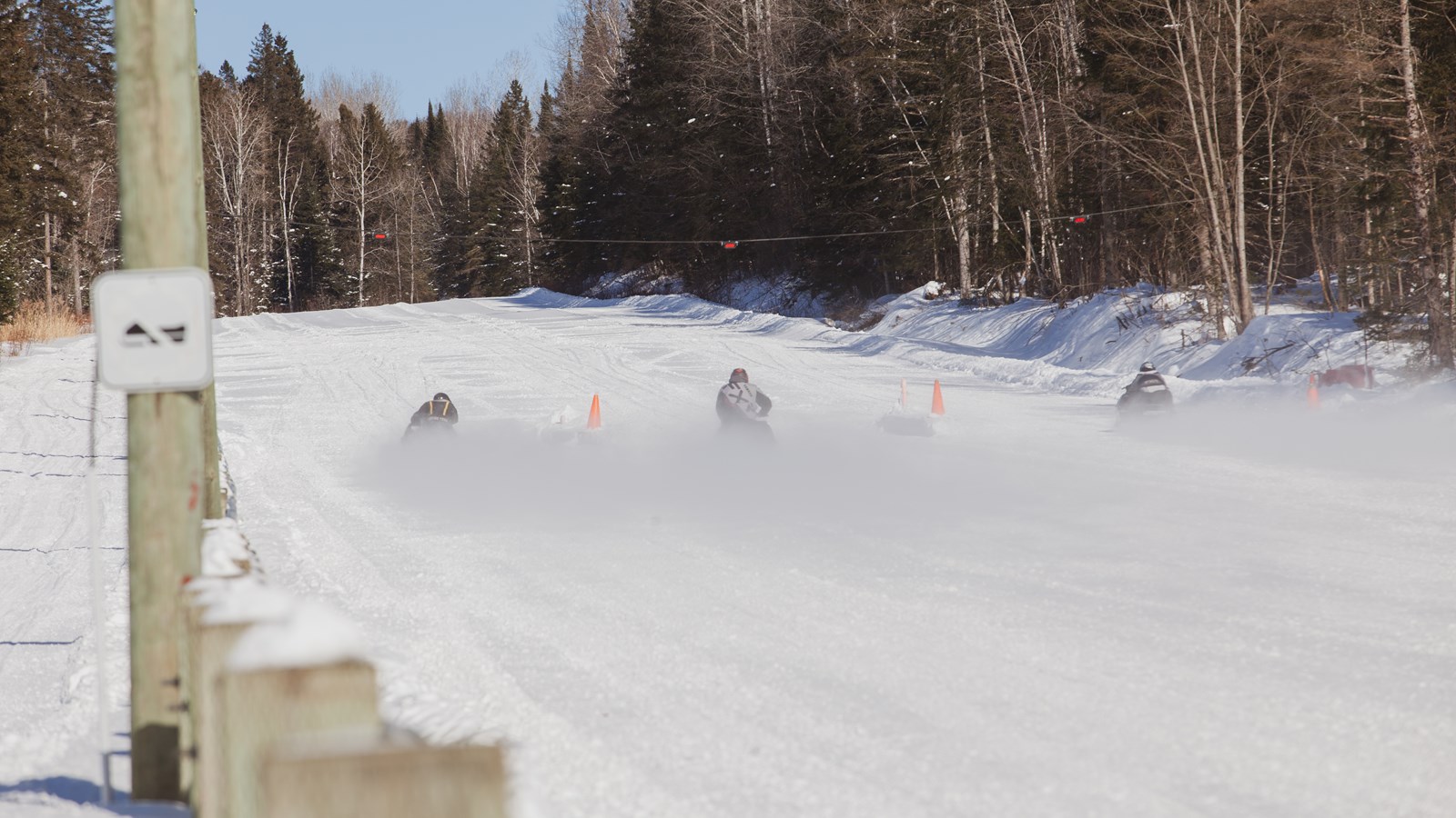 Retour en images sur les drags vintage du Club motoneige de Beauceville 