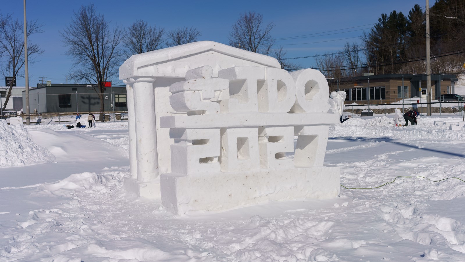 Vingt-cinq sculptures de neige à Saint-Georges