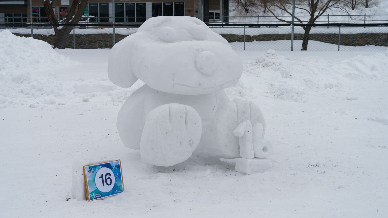 Vingt-cinq sculptures de neige à Saint-Georges