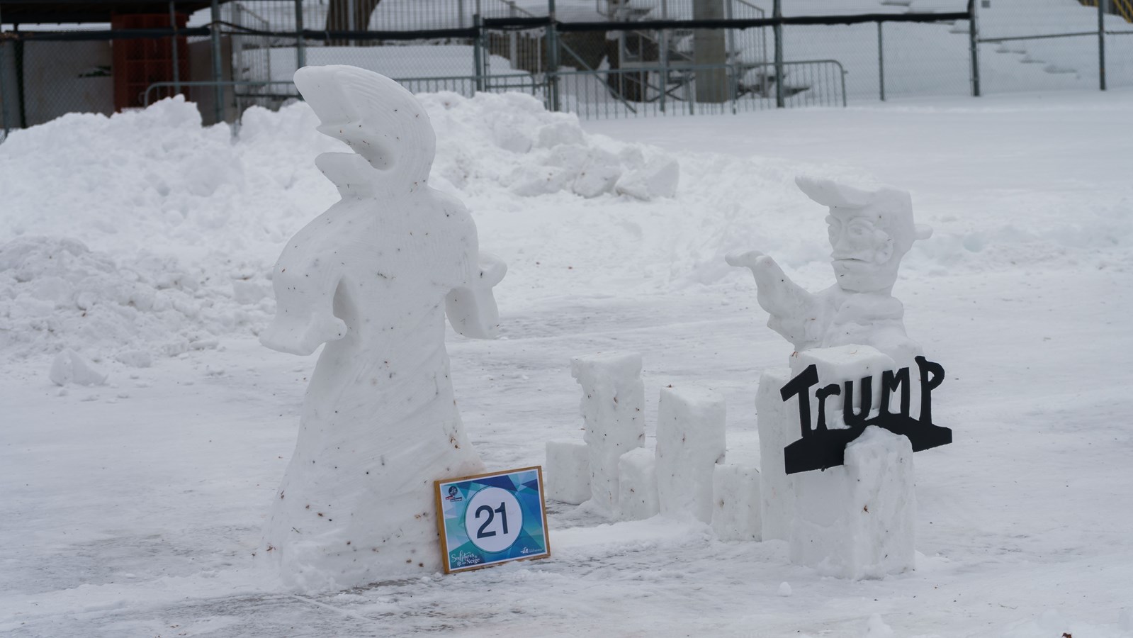Vingt-cinq sculptures de neige à Saint-Georges