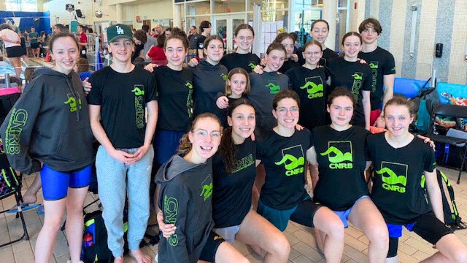 La délégation du CNRB à la Coupe du Québec junior de natation, disputée à Blainville.