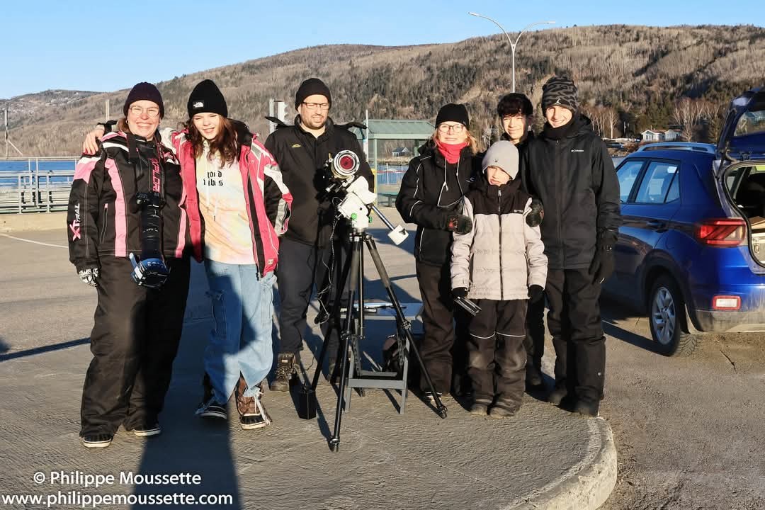 Le groupe de passionné sur le quai des Éboulements