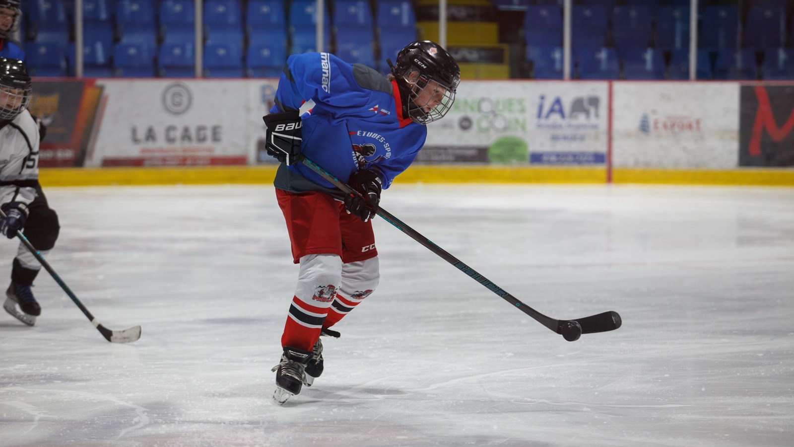 Le Tournoi de hockey féminin de Saint-Georges bat son plein