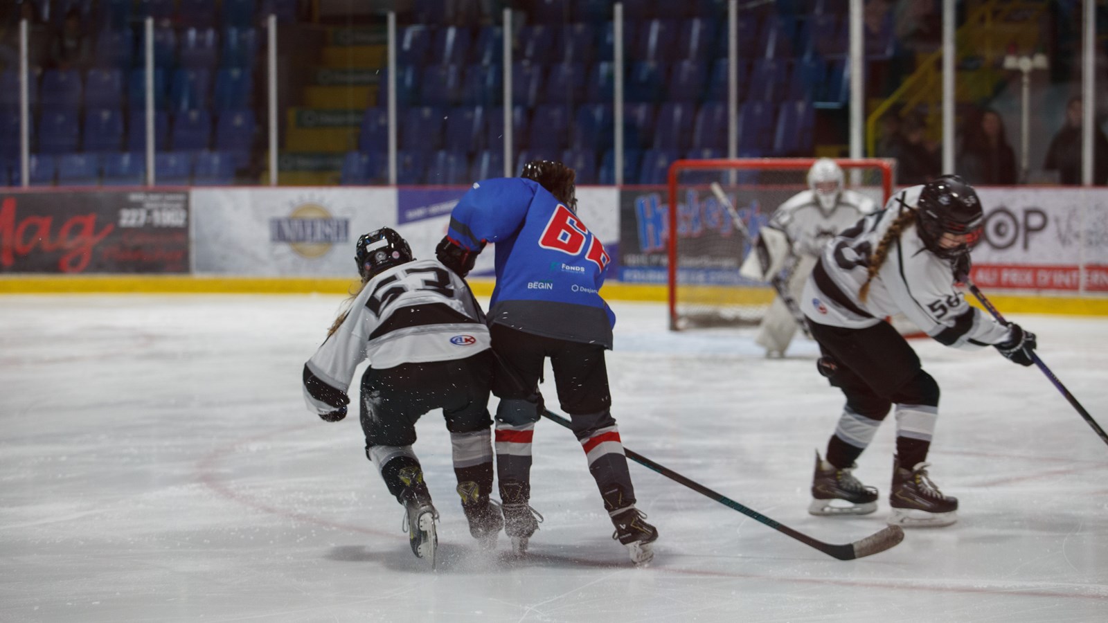 Le Tournoi de hockey féminin de Saint-Georges bat son plein