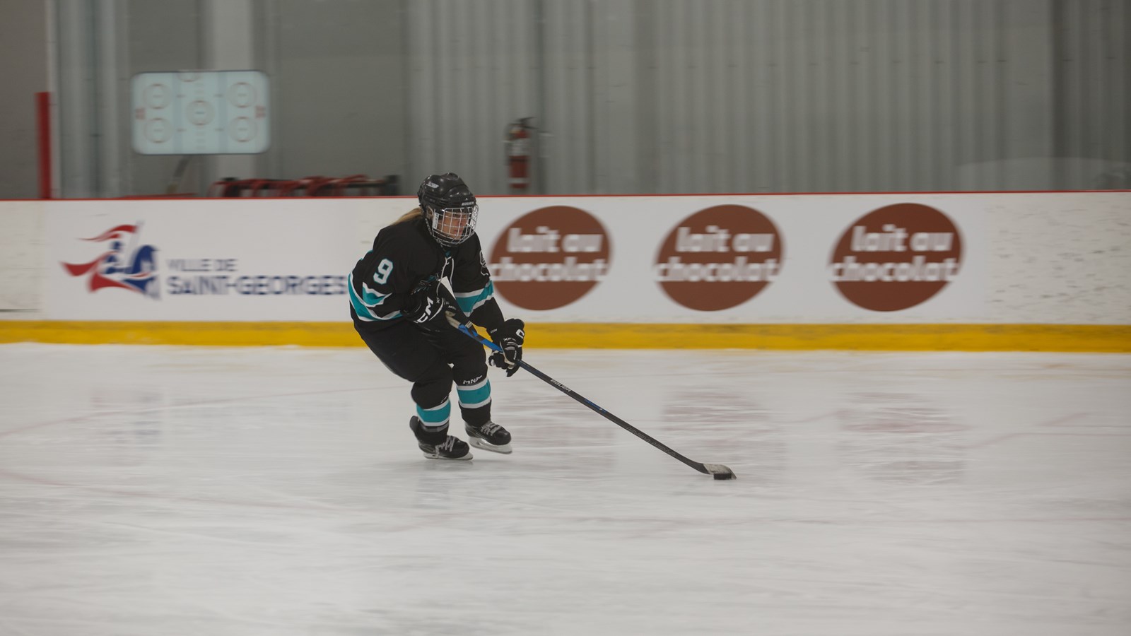 Le Tournoi de hockey féminin de Saint-Georges bat son plein