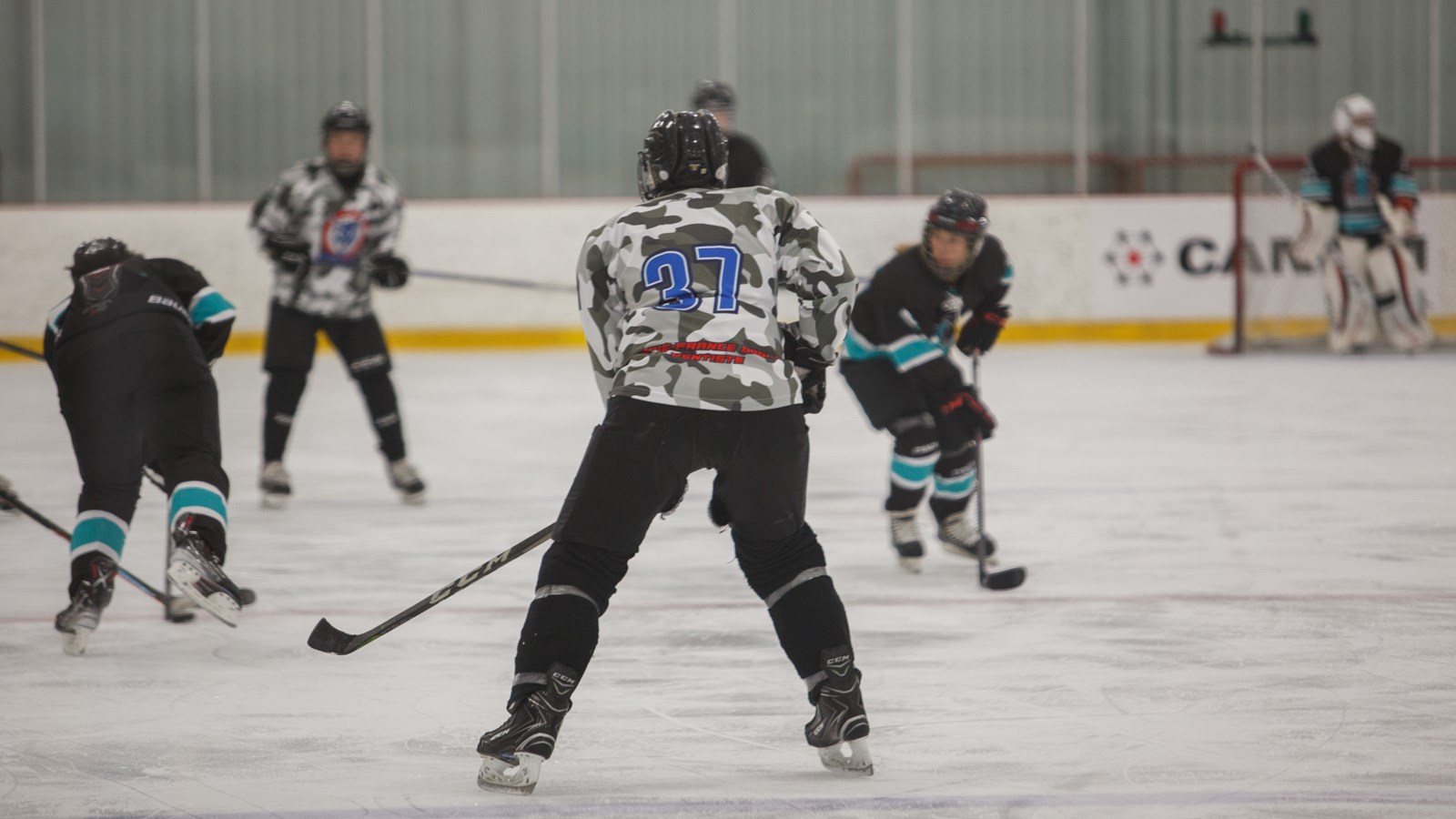 Le Tournoi de hockey féminin de Saint-Georges bat son plein