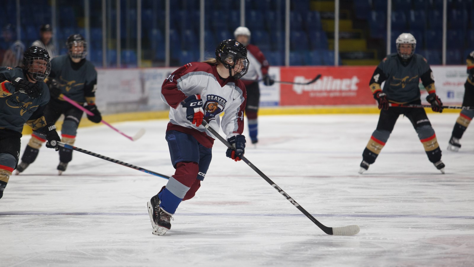 Le Tournoi de hockey féminin de Saint-Georges bat son plein