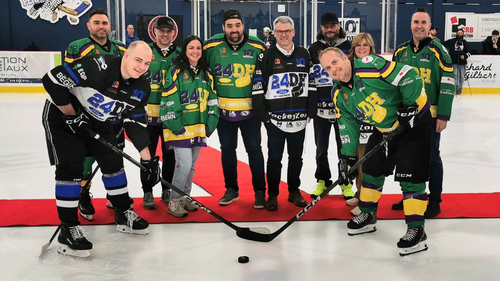 La partie de hockey marathon se poursuit jusqu'à 10 h demain matin (dimanche)