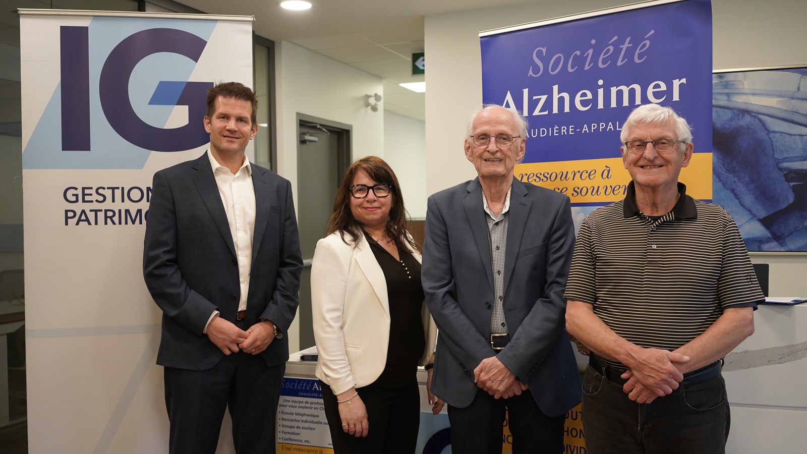 Hugo Lehoux, Sonia Nadeau, Bernard Poulin et André Bisson du comité