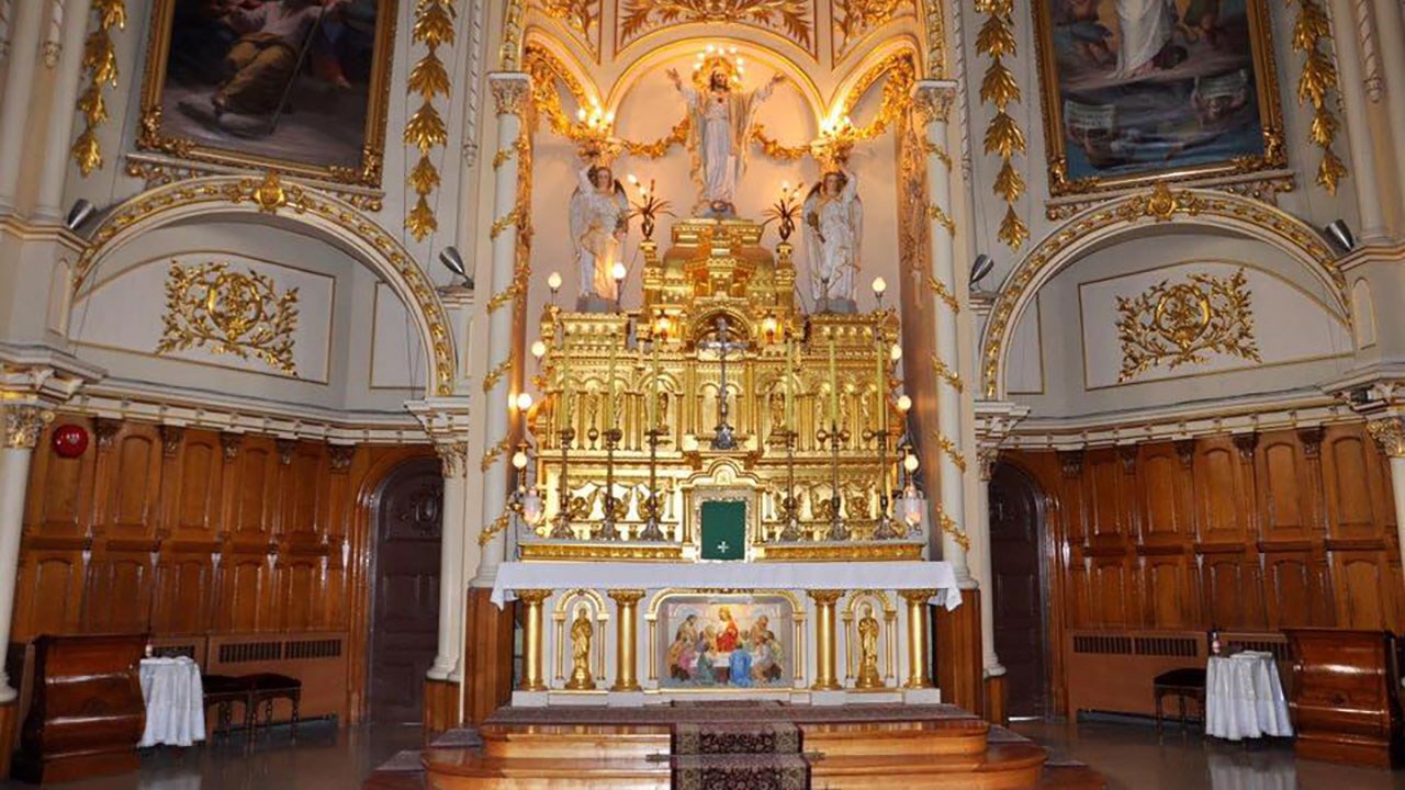 Décorations centenaires à l'église Saint-Georges