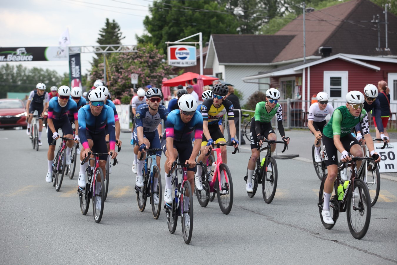 Le Tour de Beauce 2025 prend son départ à Saint-Gédéon