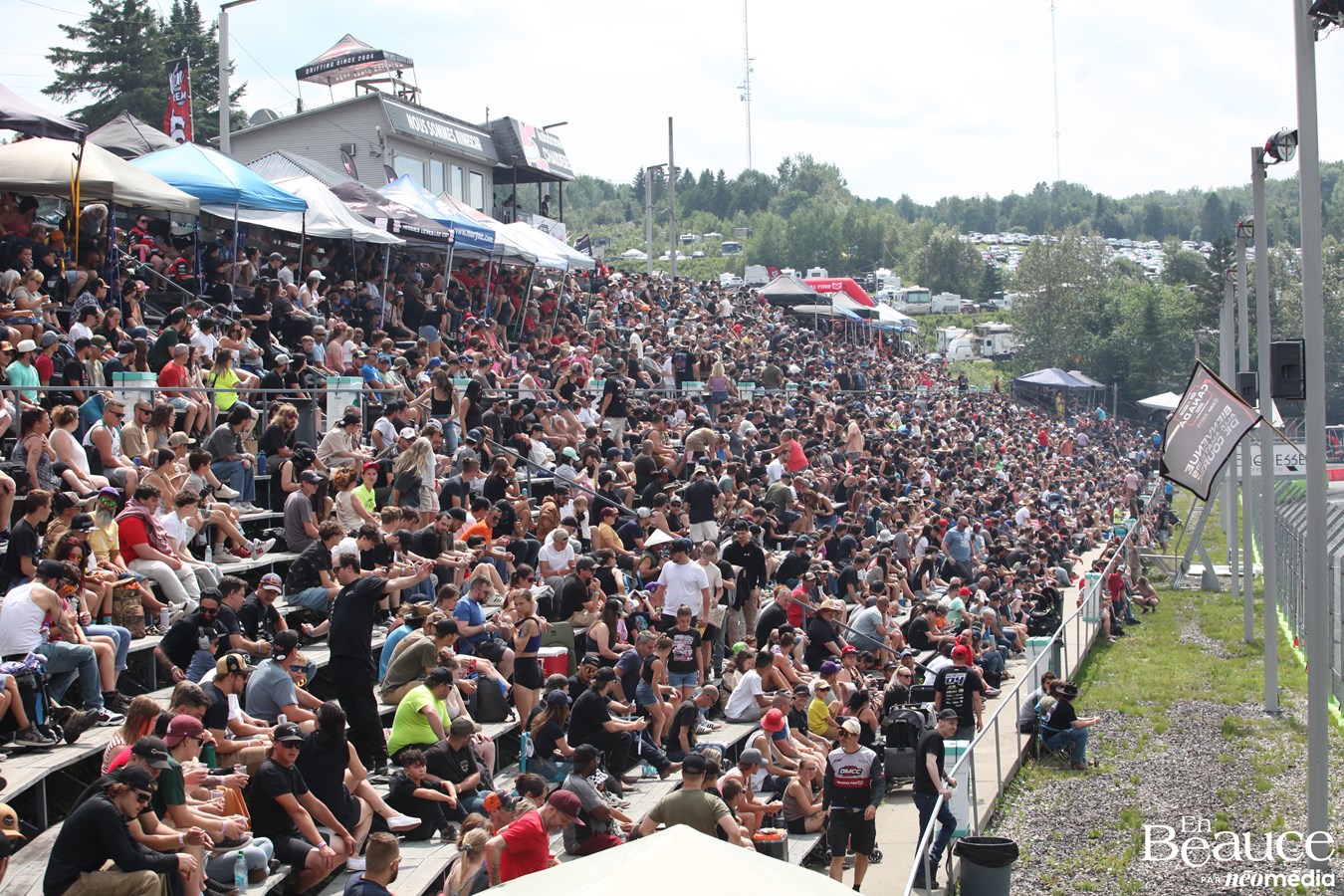 Le championnat de drift attire les foules à Vallée-Jonction