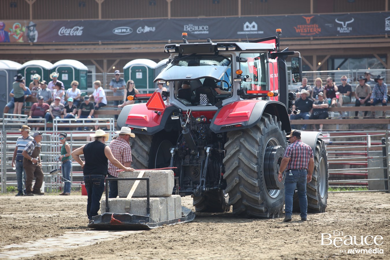 Bûcherons et chevaux font vibrer les Festivités Western de Saint-Victor