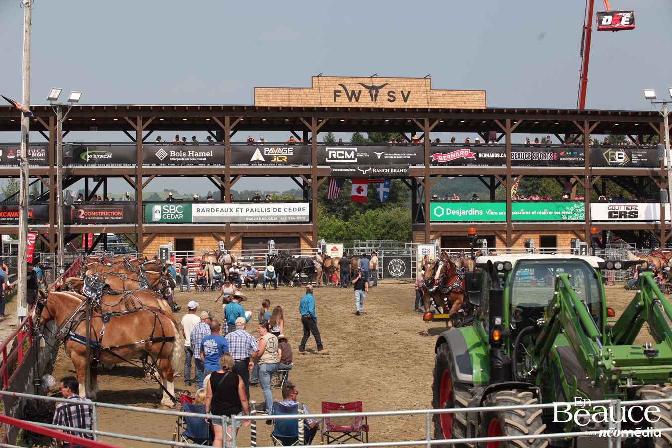 Bûcherons et chevaux font vibrer les Festivités Western de Saint-Victor