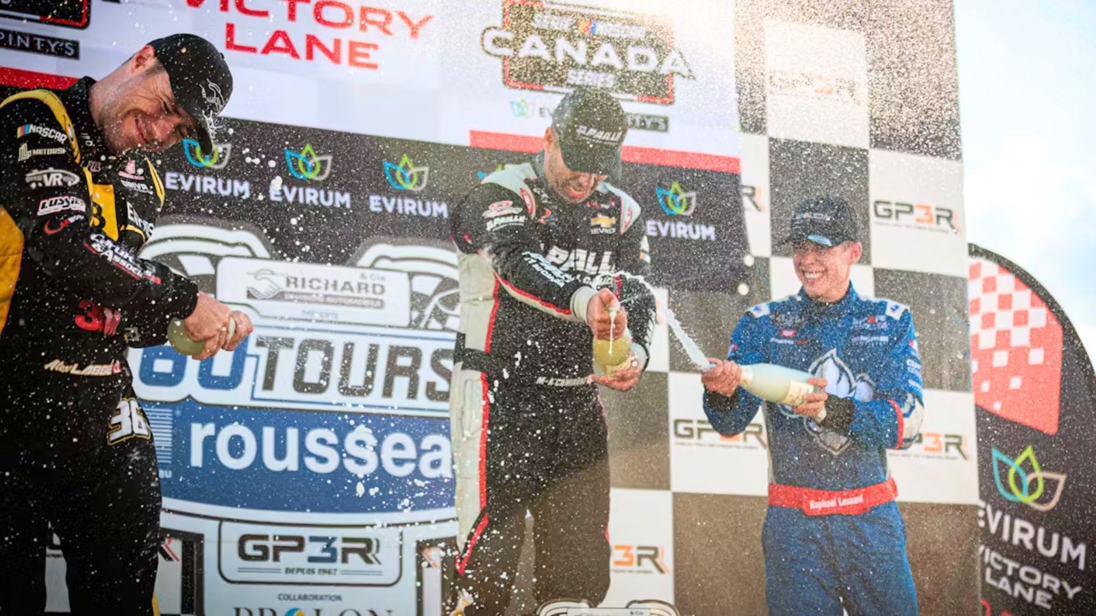 L’été dernier, au Grand Prix de Trois-Rivières, Raphaël Lessard avait terminé la course en 3e place, derrière Marc-Antoine Camirand et Alex Labbé.