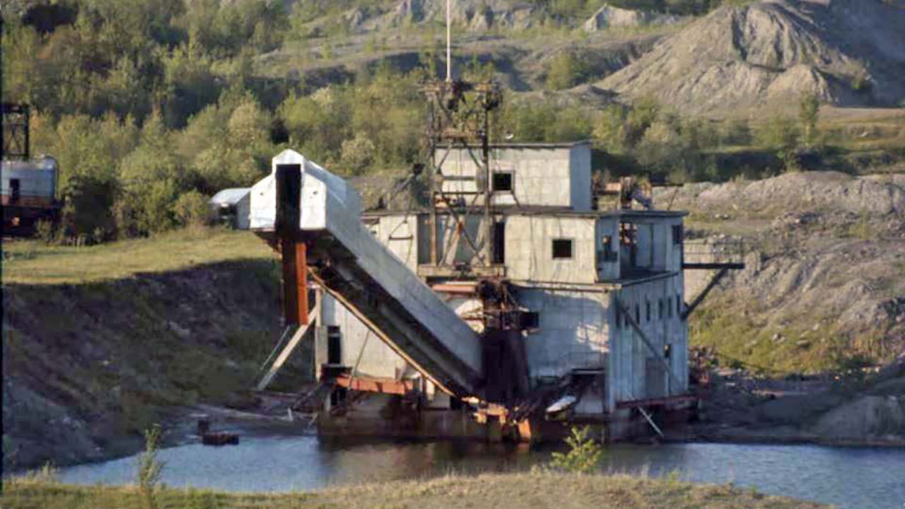 L'extraordinaire drague d'autrefois à St-Simon-les-Mines