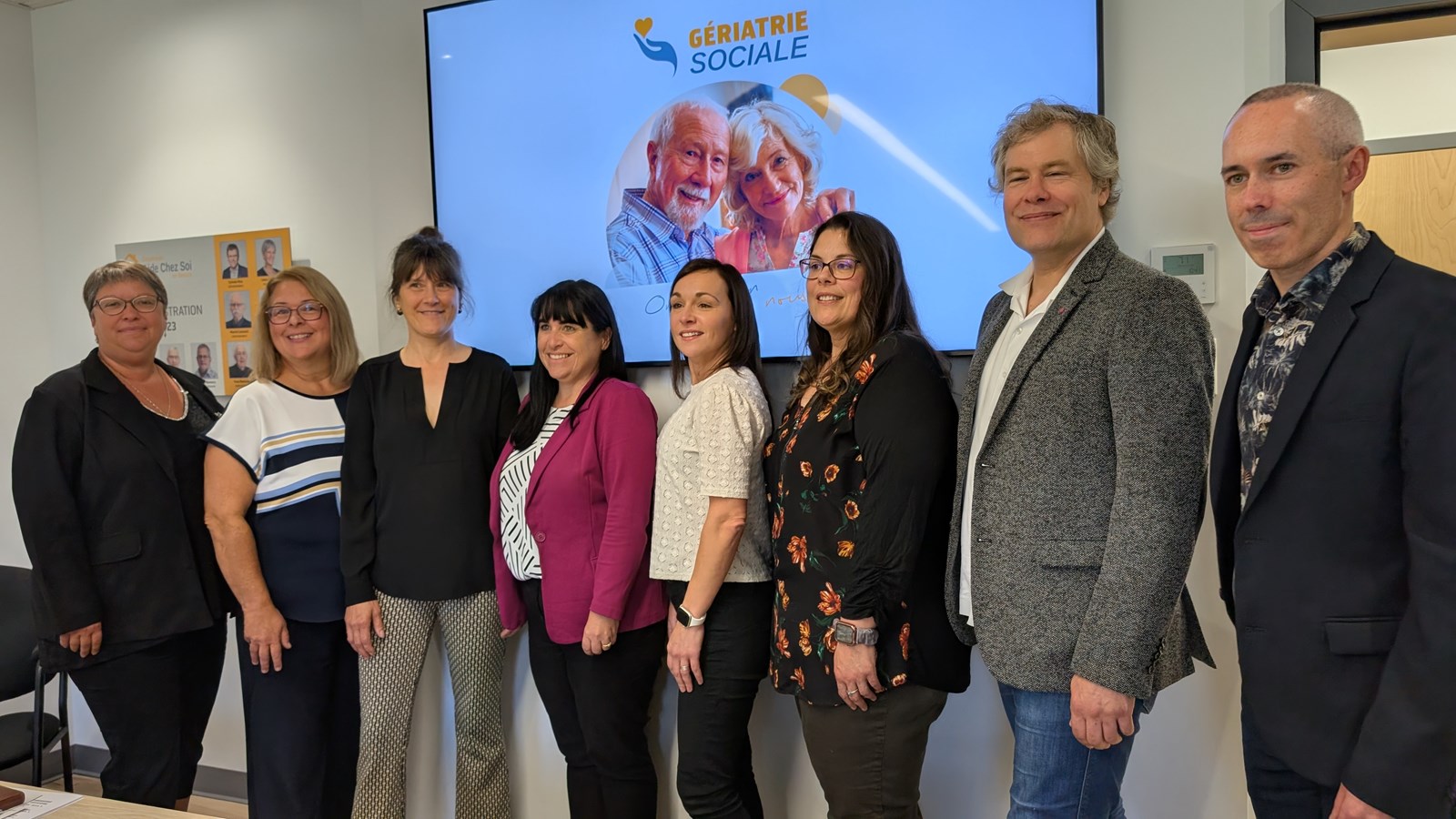 Marie-Claude Brassard, CISSSCA, Nathalie Frenette, Directrice générale – Coopérative Aide Chez Soi en Beauce, Isabelle Côté, Navigatrice – Coopérative Aide Chez Soi en Beauce, Mélissa Leclerc, CISSSCA, Karen Veilleux-Gaboury, CISSSCA, Christine Godin, CISSSCA, Dr Stéphane Lemire, Fondation AGES, Vincent Lachance, Directeur général adjoint – Coopérative Aide Chez Soi en Beauce