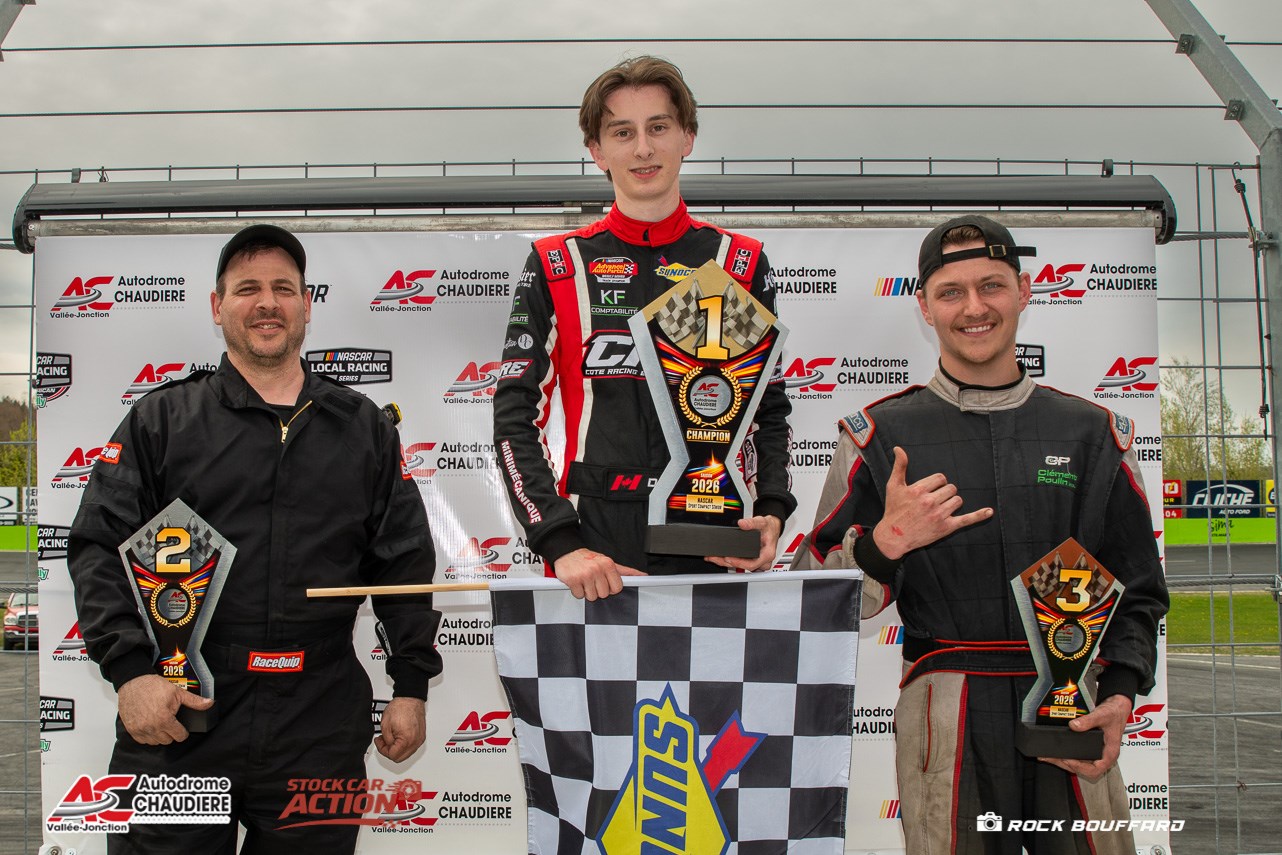 Podium Nascar sport compact senior