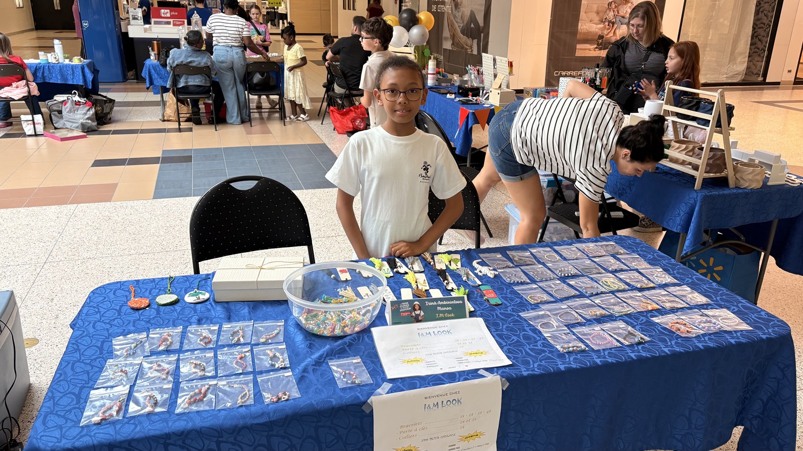 Des jeunes motivés au Grand marché des petits entrepreneurs