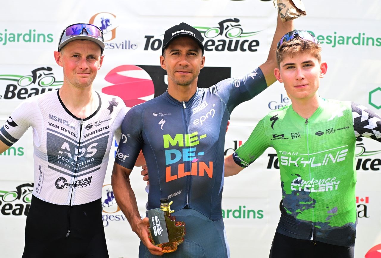 Le Colombien Robigzon Leandro Oyola a remporté la 2e étape, devançant d’une petite seconde le Britannique Adam Lewis (APS) et de dix secondes l’Irlandais Killian O’Brien (Skyline).