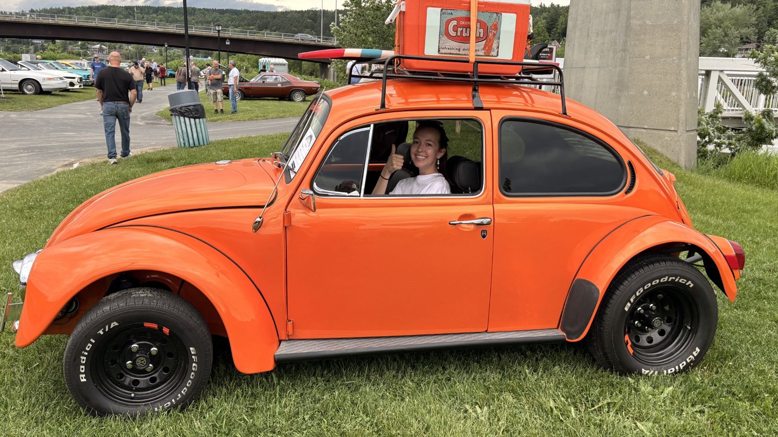 Notre photo-journaliste Maéva Dostie s'est amusée quelque instants au volant de cette Volkswagen coccinelle.