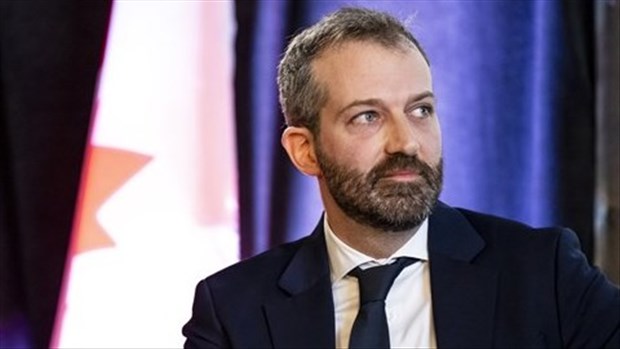 «Achetez Canadien»: le gouvernement fédéral simplifiera les règles pour les PME