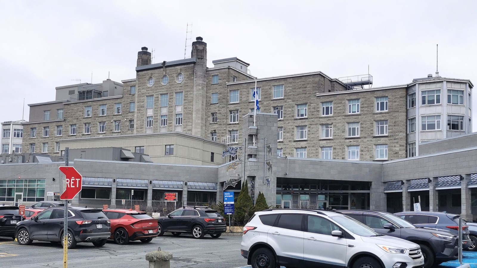 Hôpital de Saint-Georges: taux d'occupation de l'urgence à 105%