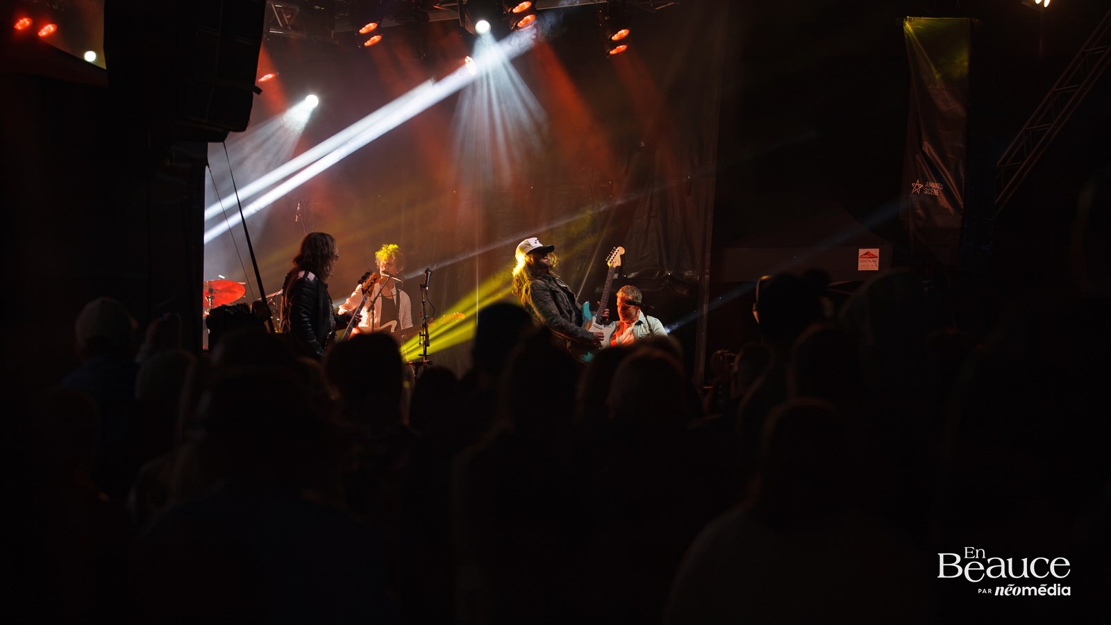 Plus de 2 500 spectateurs réunis pour le Provençal Band, Phil Lauzon et Kaïn