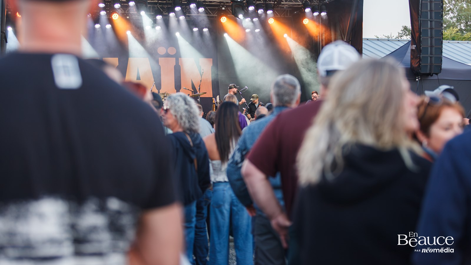 Plus de 2 500 spectateurs réunis pour le Provençal Band, Phil Lauzon et Kaïn