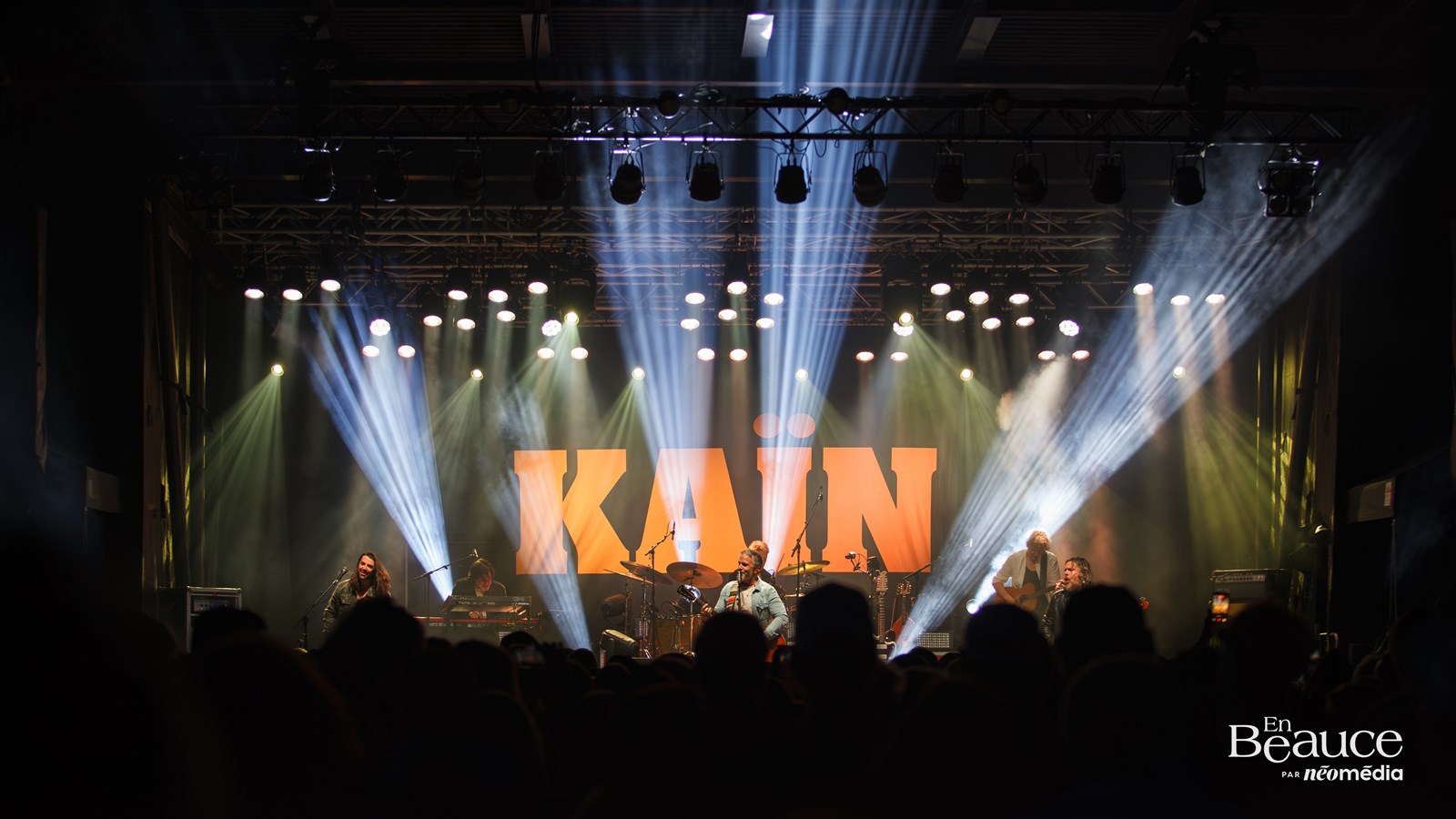 Plus de 2 500 spectateurs réunis pour le Provençal Band, Phil Lauzon et Kaïn