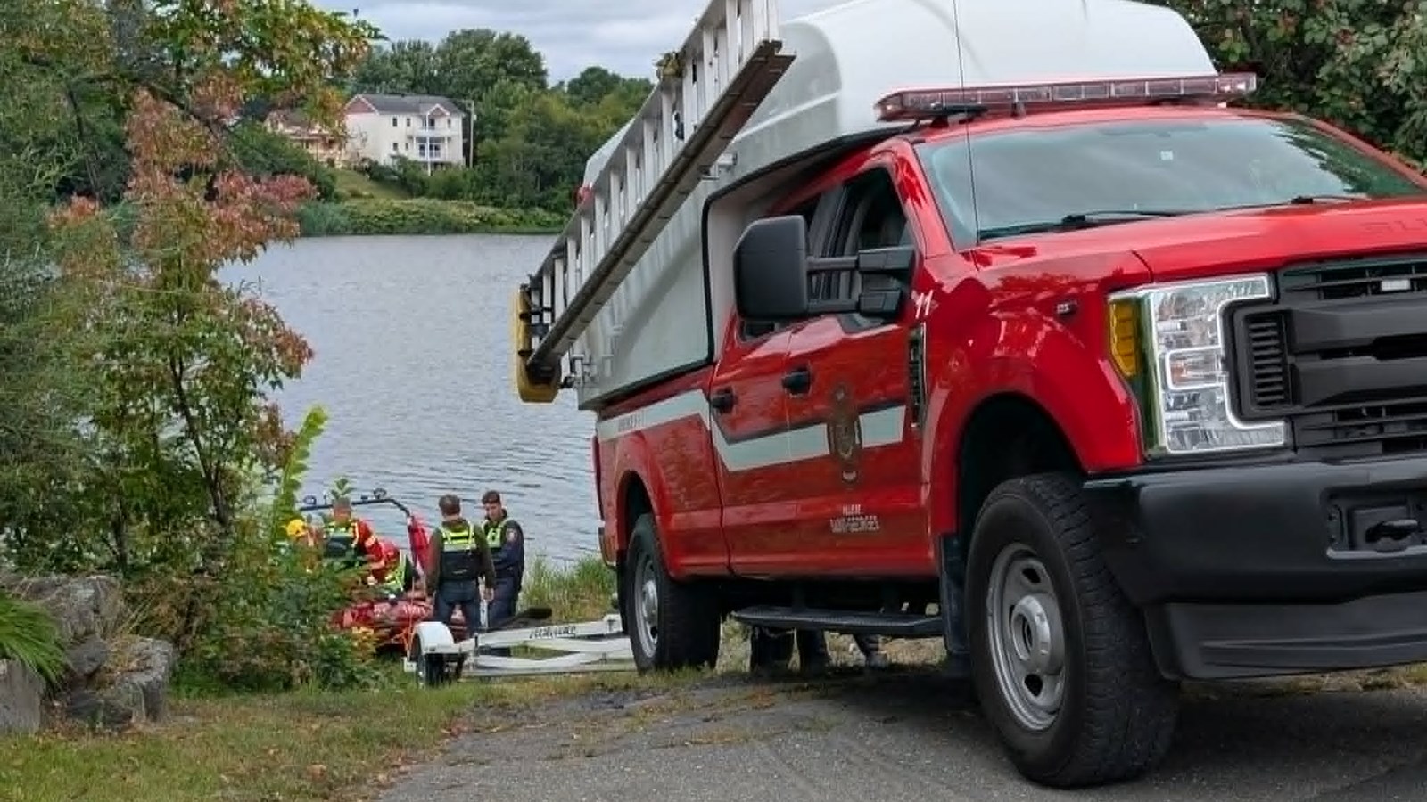 Saint-Georges: intervention des pompiers sur la rivière Chaudière