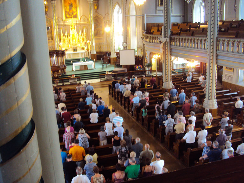 Michèle Bolduc impressionne à la Messe des Artistes de Sainte-Marie!